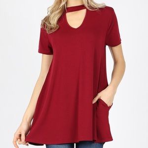 NWT**BOUTIQUE**CHOKER TOP